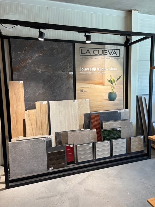 La Cueva tegelpresentatie box